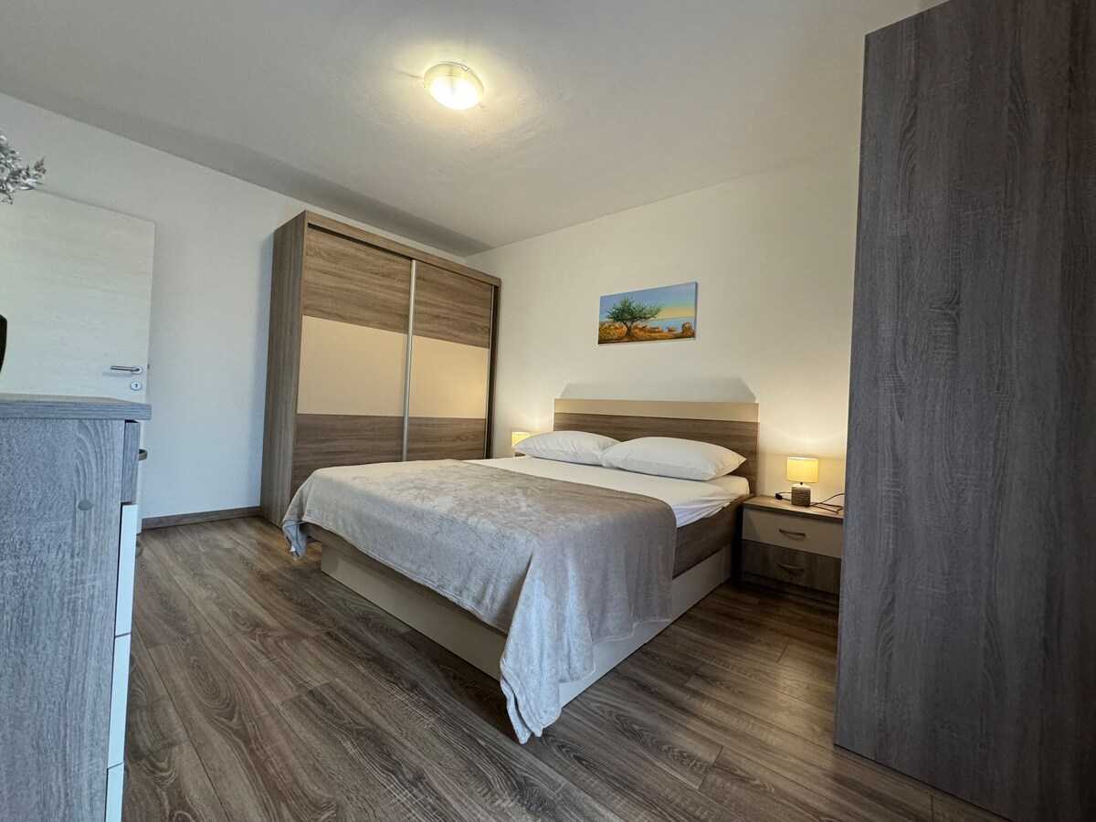 Apartment Matičić (10007-A2)