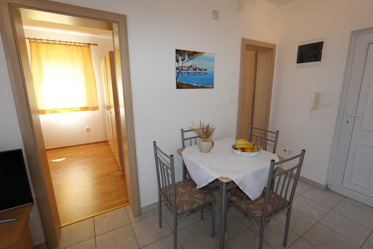Apartment Dudovic Damir (10033-A4)