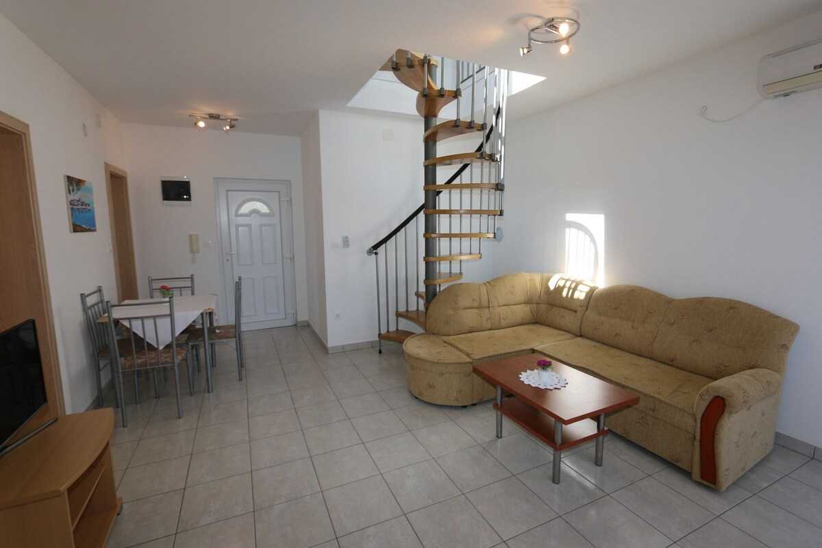 Apartment Dudovic Damir (10033-A4)