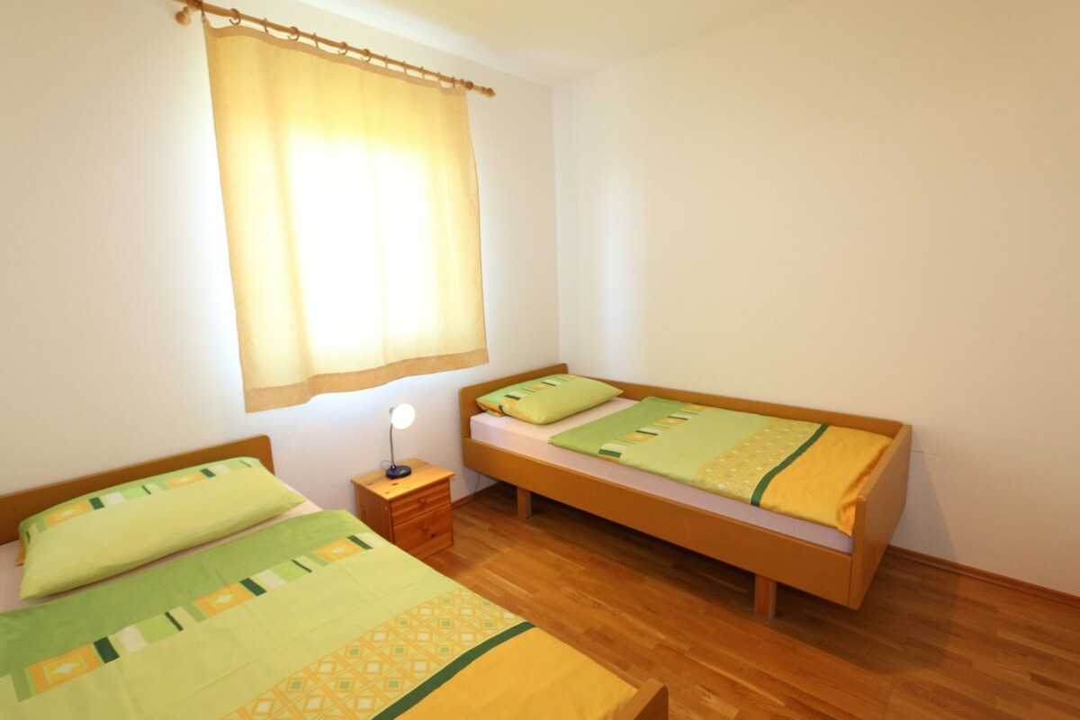 Apartment Dudovic Damir (10033-A1)