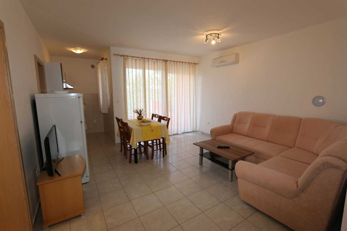 Apartment Dudovic Darko (10035-A4)