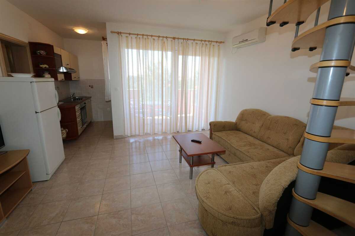 Apartment Dudovic Darko (10035-A5)
