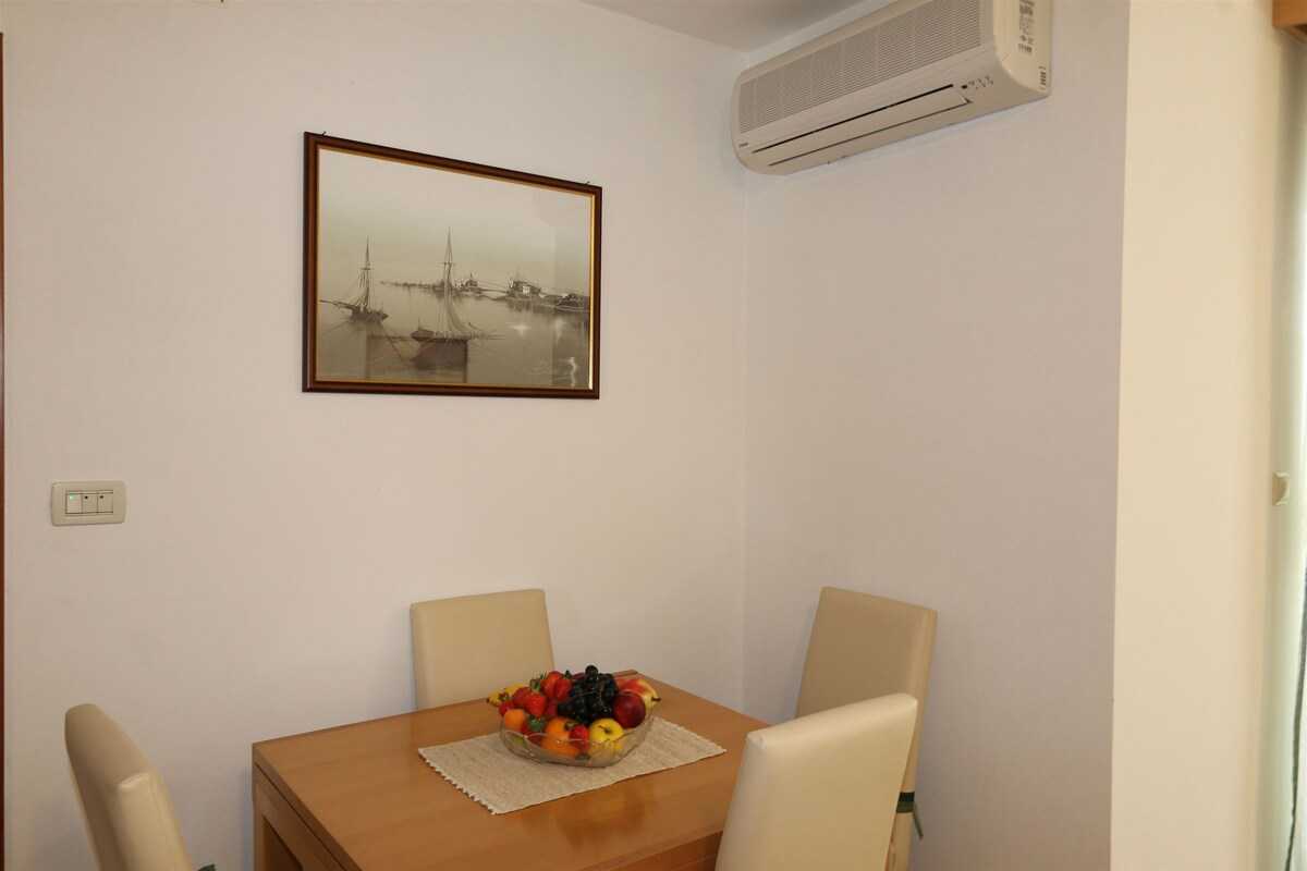 Apartment Bensak (10036-A1)