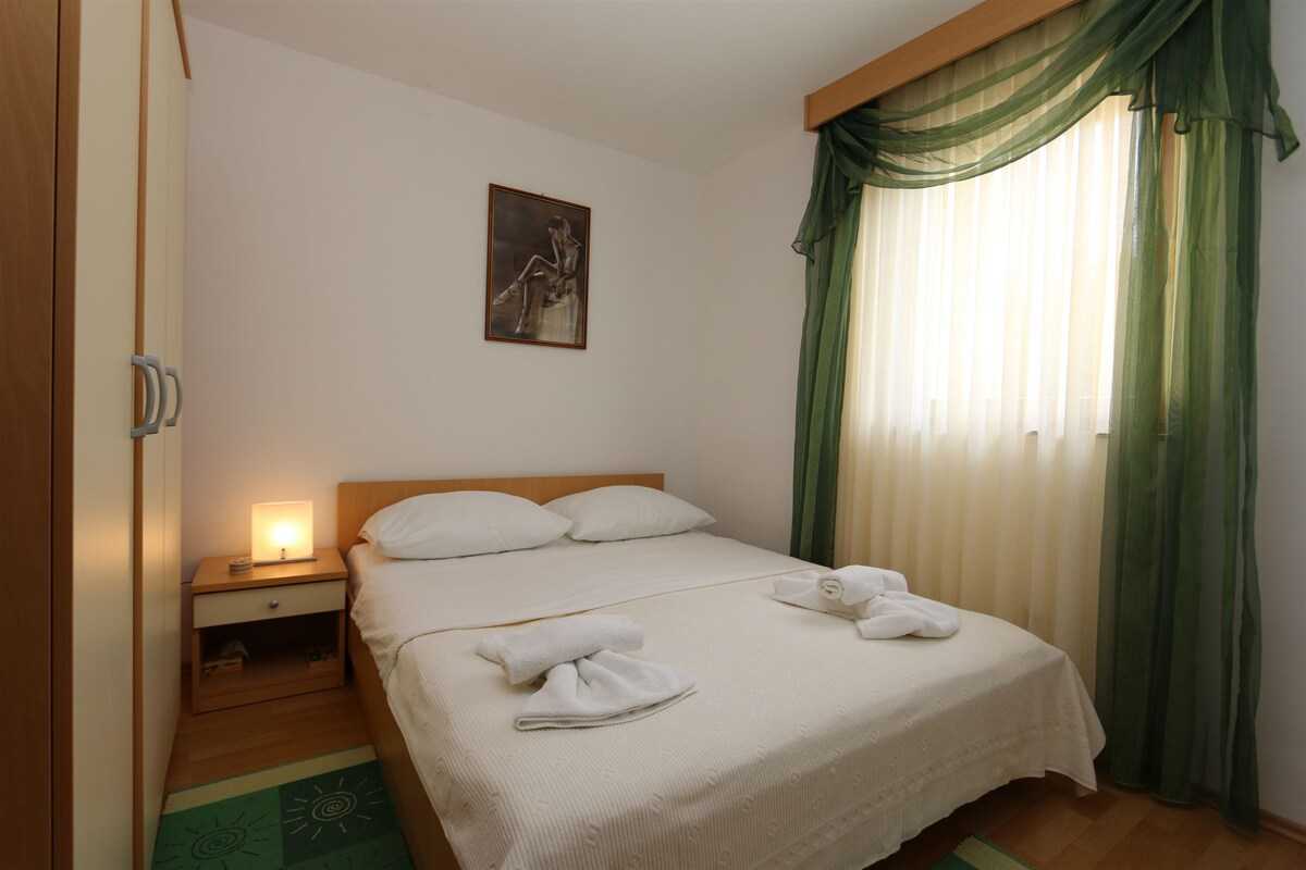 Apartment Bensak (10036-A1)