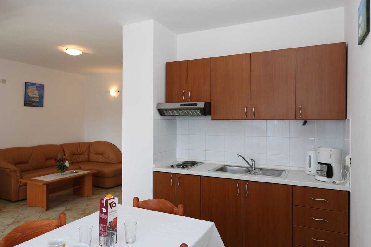 Two Bedroom Apartment, in Silo - island Krk