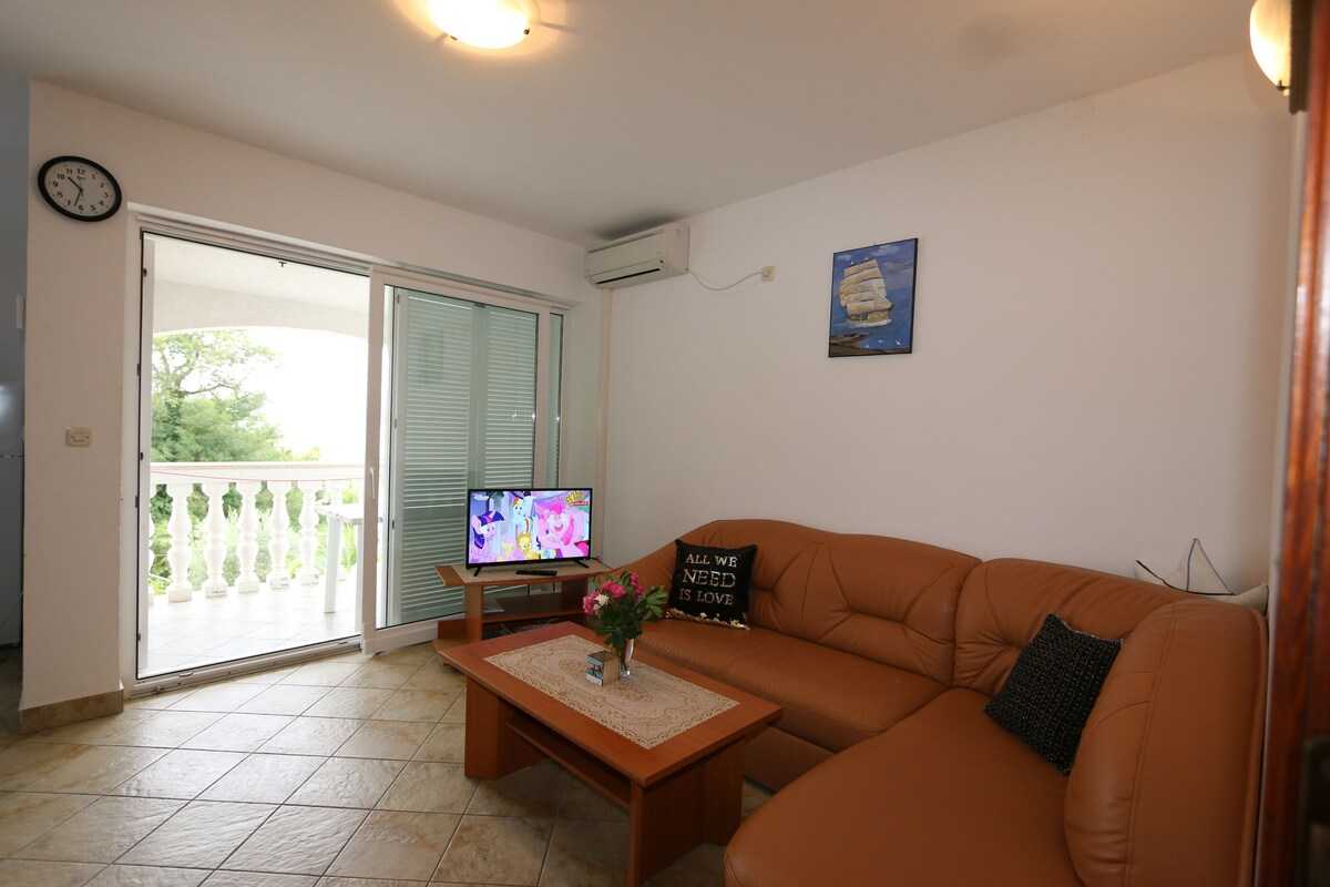 Two Bedroom Apartment, in Silo - island Krk
