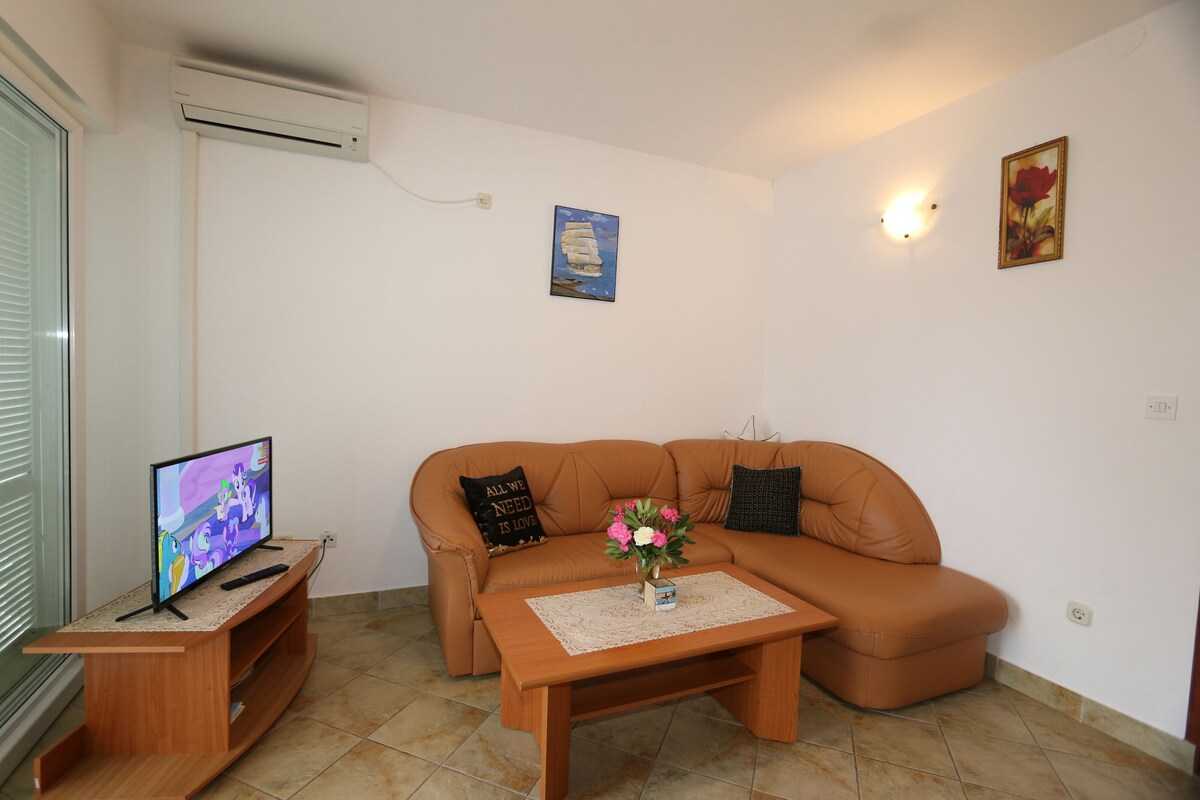Two Bedroom Apartment, in Silo - island Krk