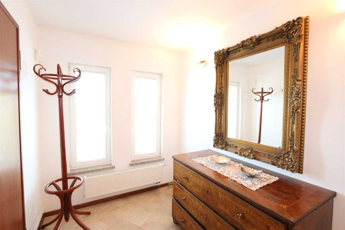 House Tripalo (10074-K1)