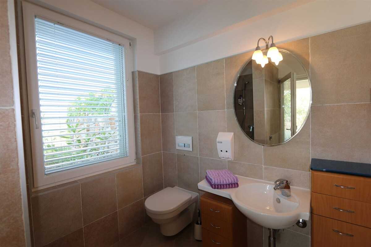House Tripalo (10074-K1)