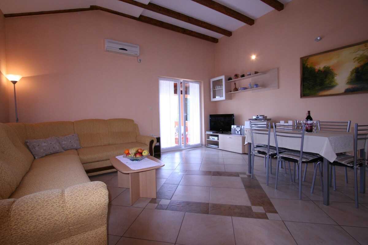 Apartment Rogic-Polje (35983-A1)