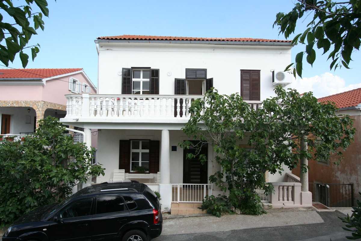 Apartment Stazić (35984-A1)