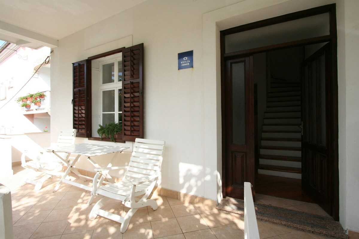 Apartment Stazić (35984-A1)