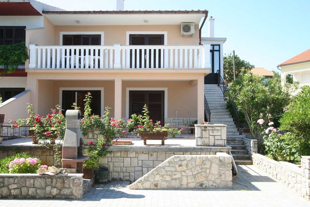 Apartment Grskovic G. Jesenovica (60242-A1)