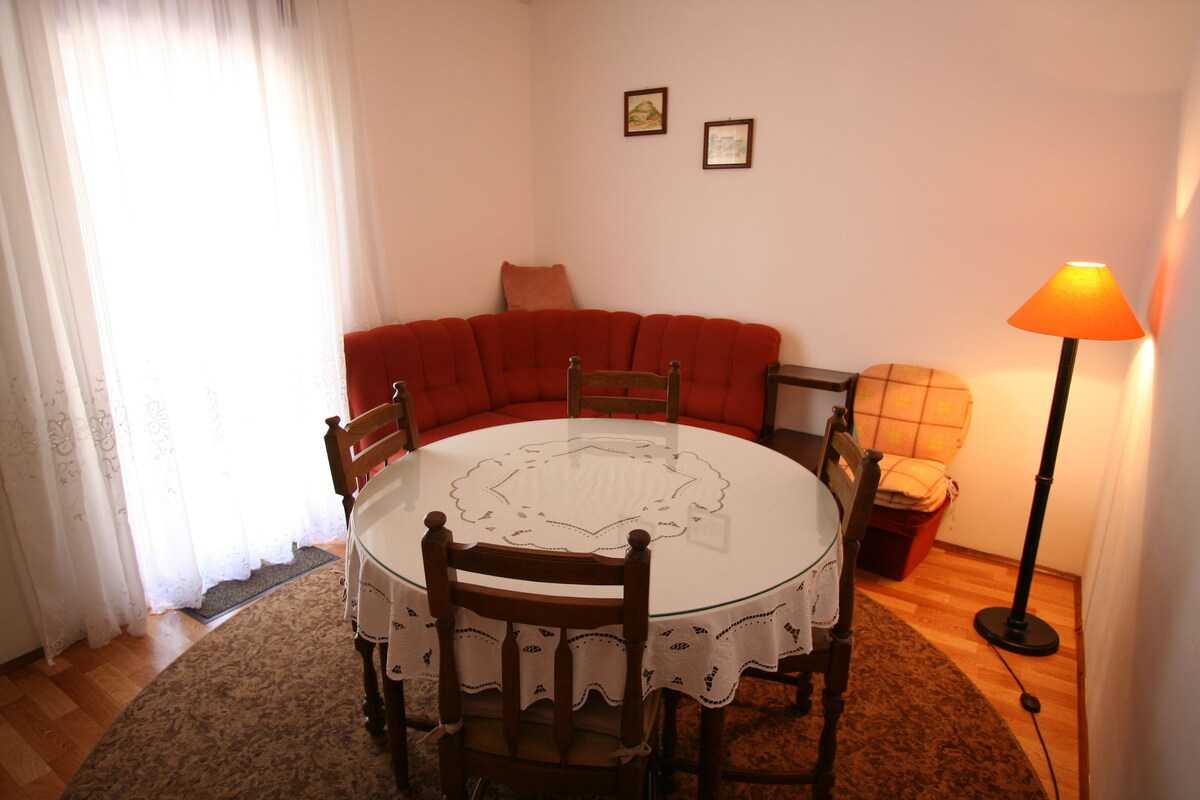 Apartment Grskovic G. Setaliste (60252-A2)