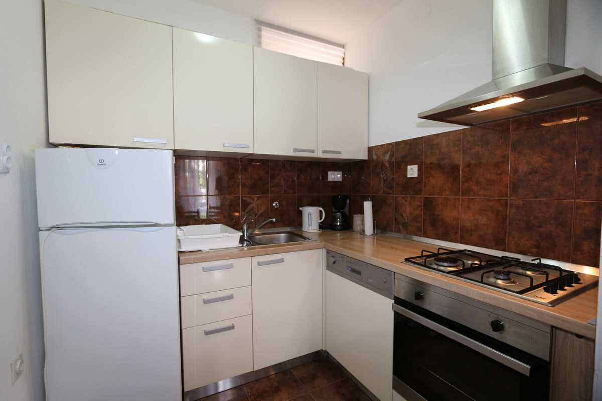 Apartment Grskovic G. Setaliste (60252-A2)