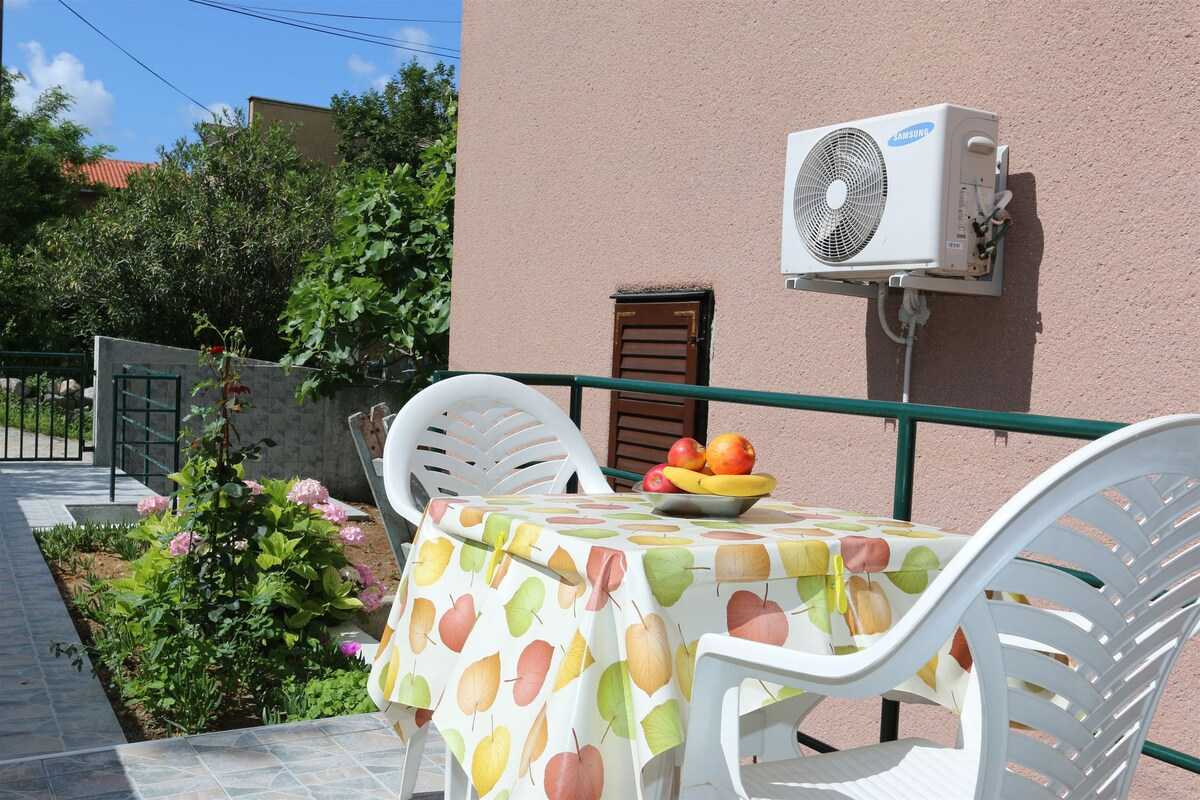 Apartment Tomislav (86113-A1)