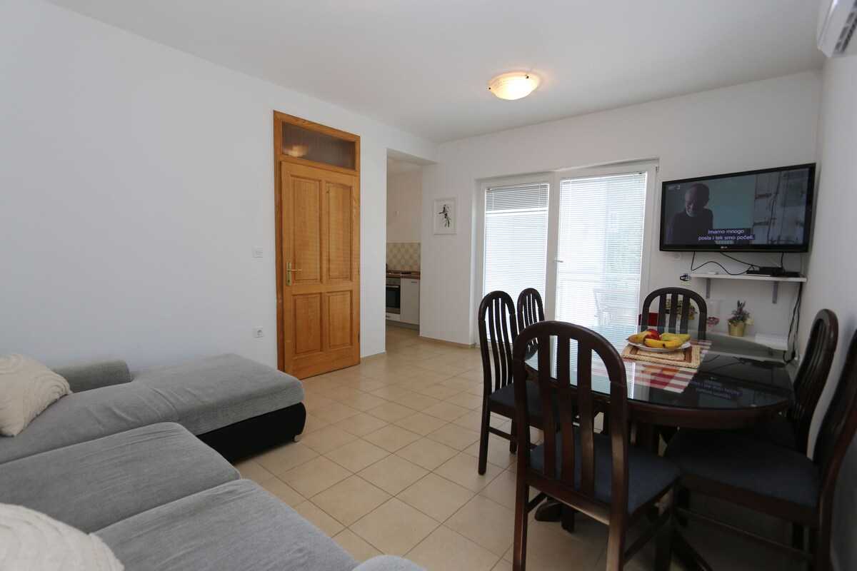 Apartment Nina (97011-A1)
