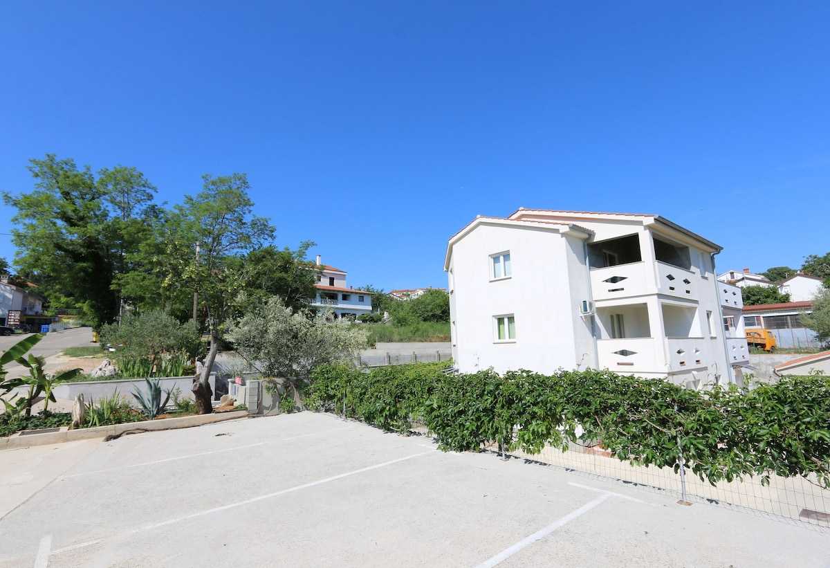 TOUR - Apartment Mrakovcic Mirjana A4 - Middle game fishing