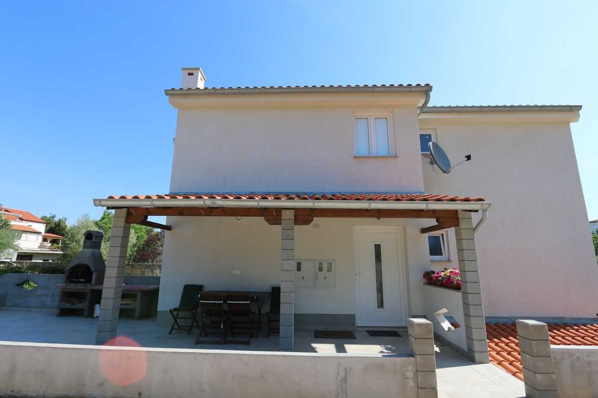 TOUR - Apartment Mrakovcic Mirjana A4 - Family Tour
