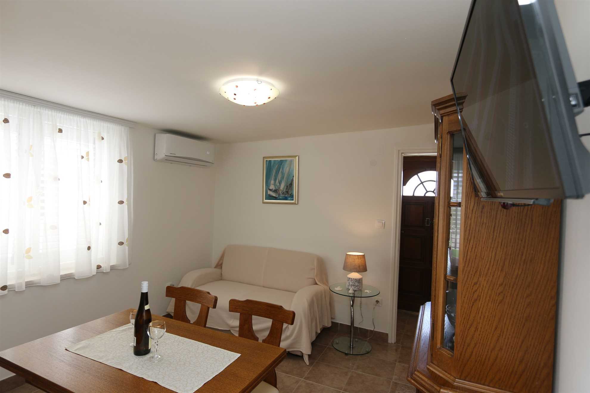 Apartment Kirinčić Ivan 60269-A1