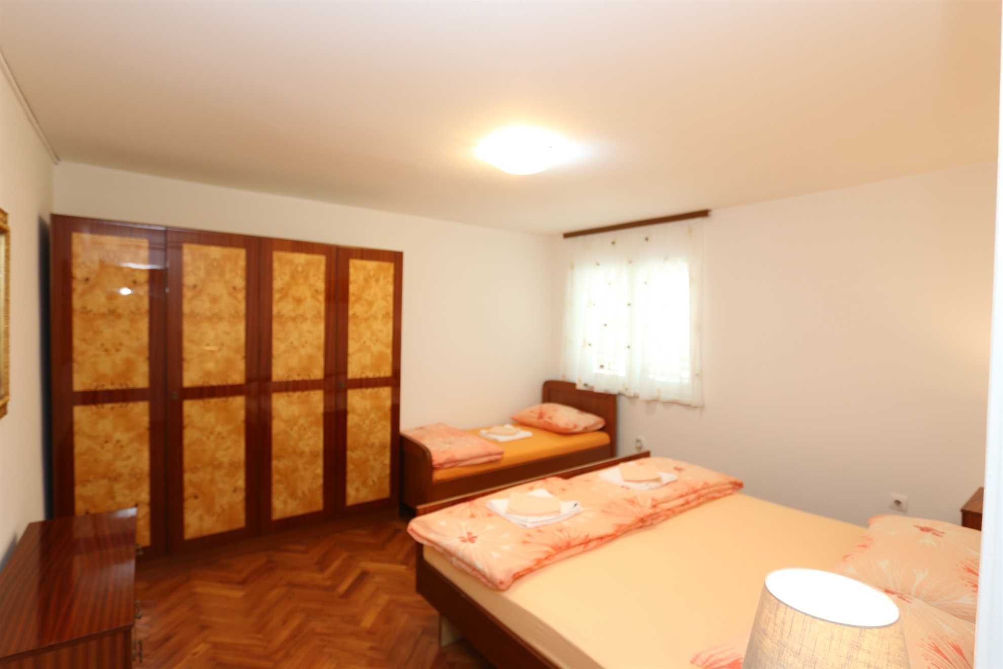 Apartment Kirinčić Ivan 60269-A1