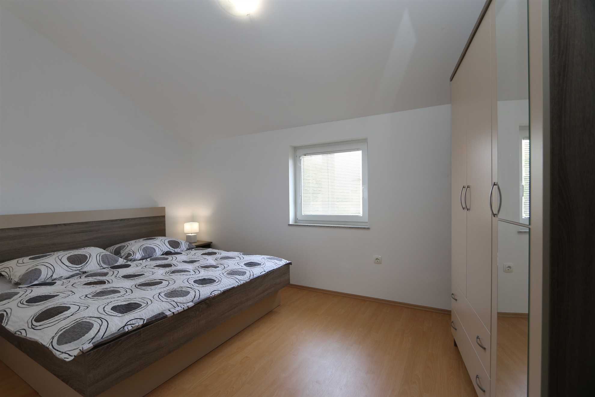 Apartment Majcen 56032-A1