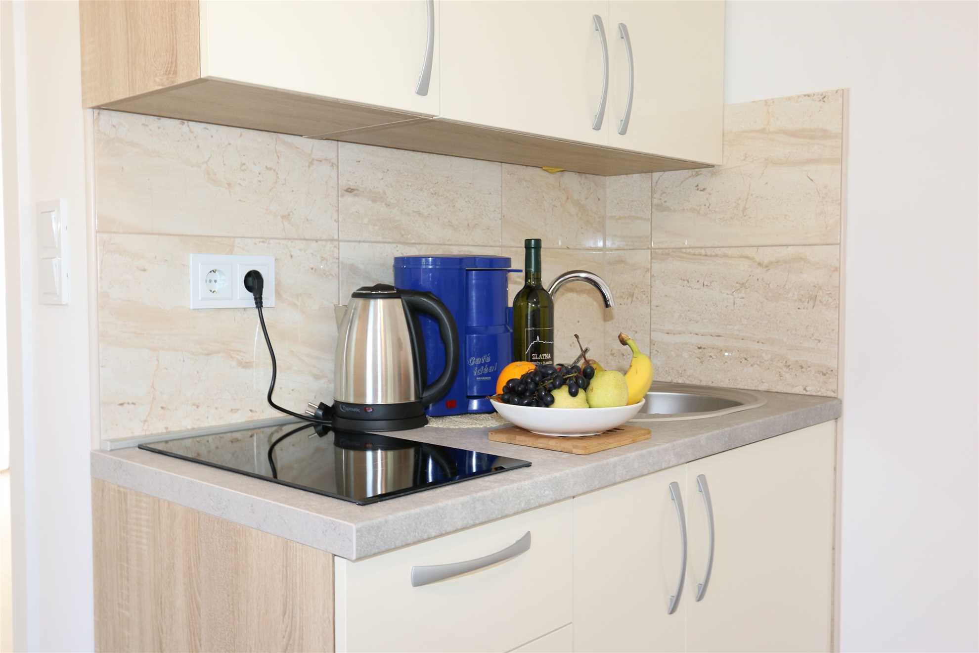 Apartments Maric-Hlapa 10015-A1