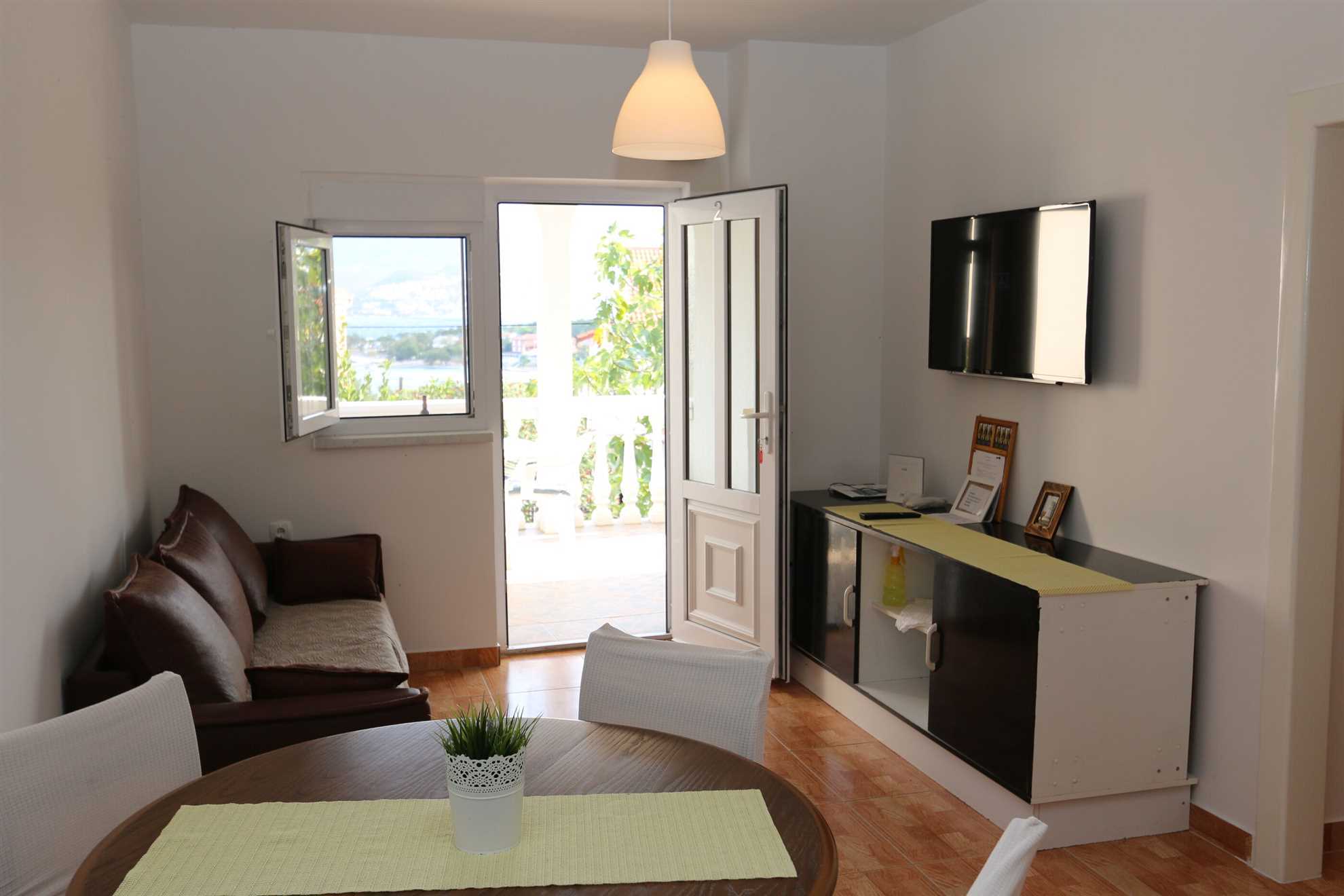 Apartments Nadenic 10065-A2