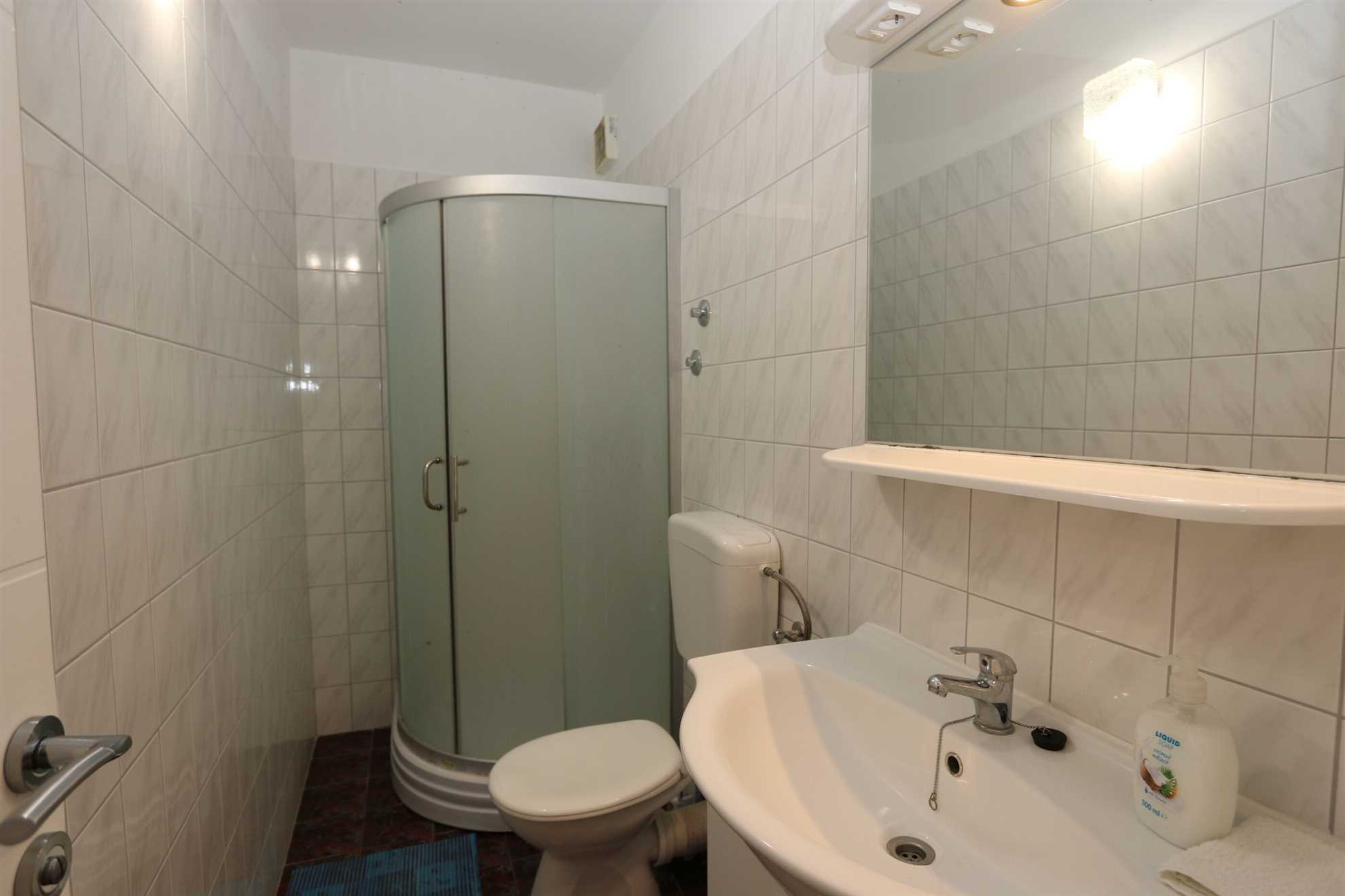 Apartments Nadenic 10065-A2