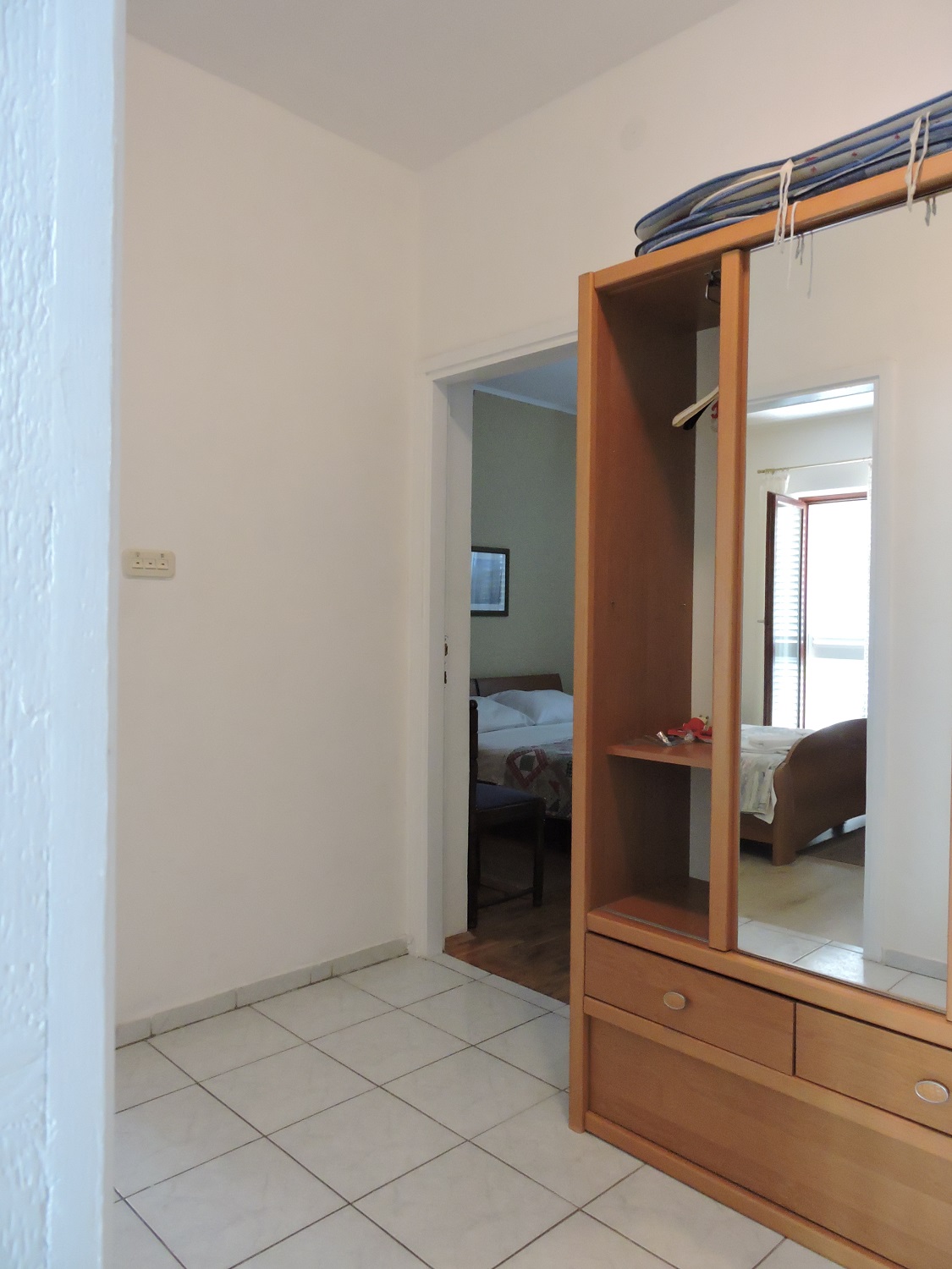 Apartment 4