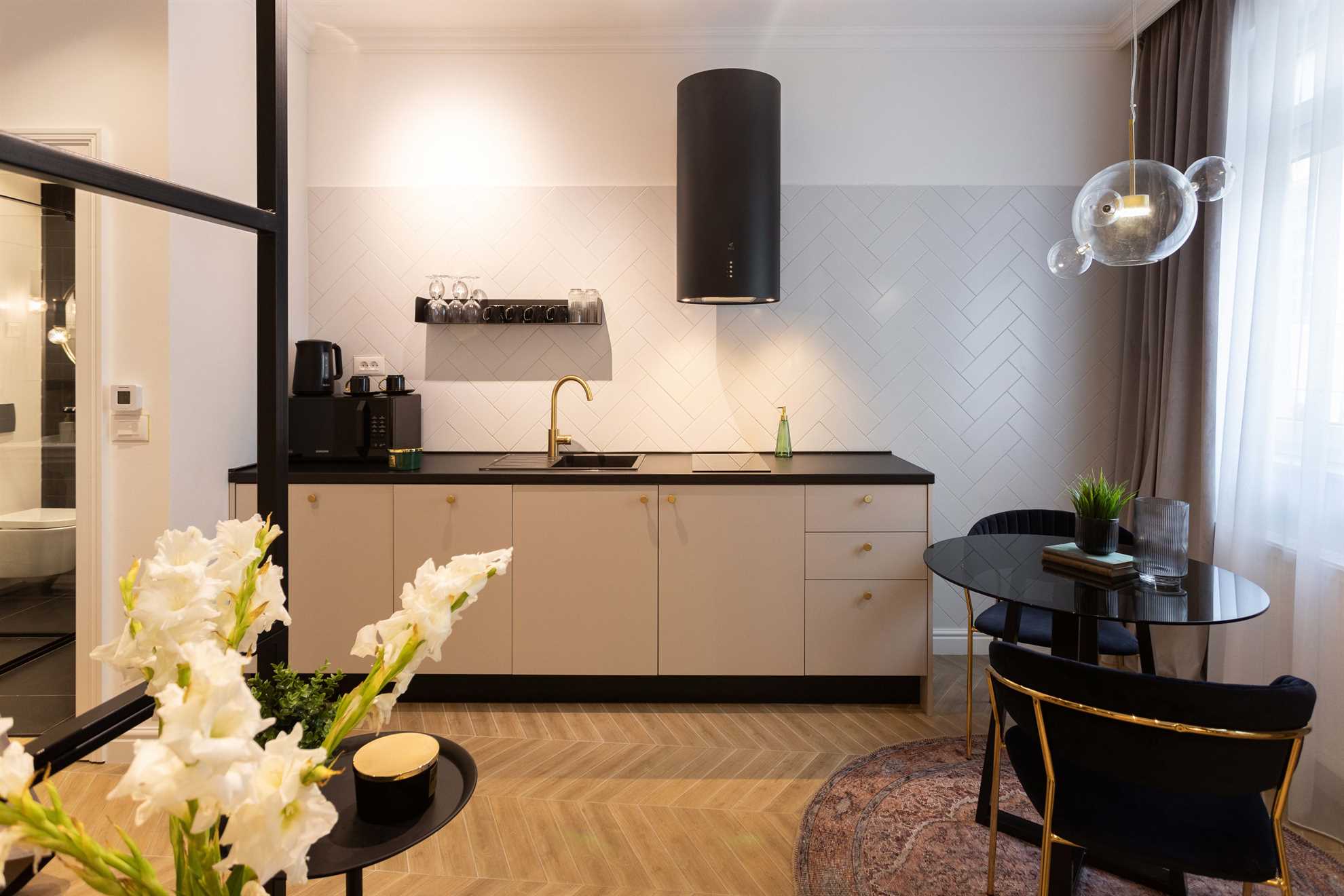 Apartment 9