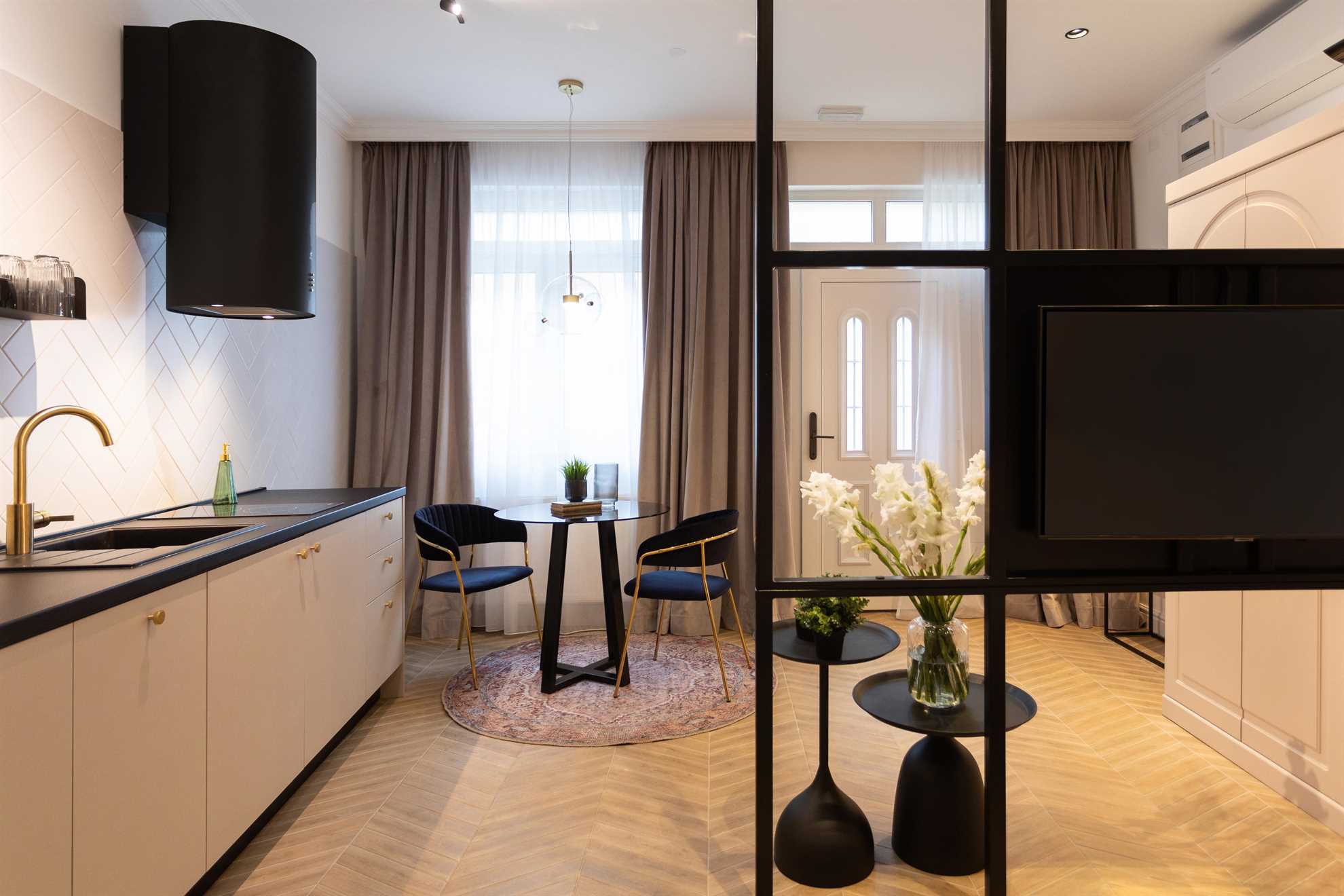 Apartment 9