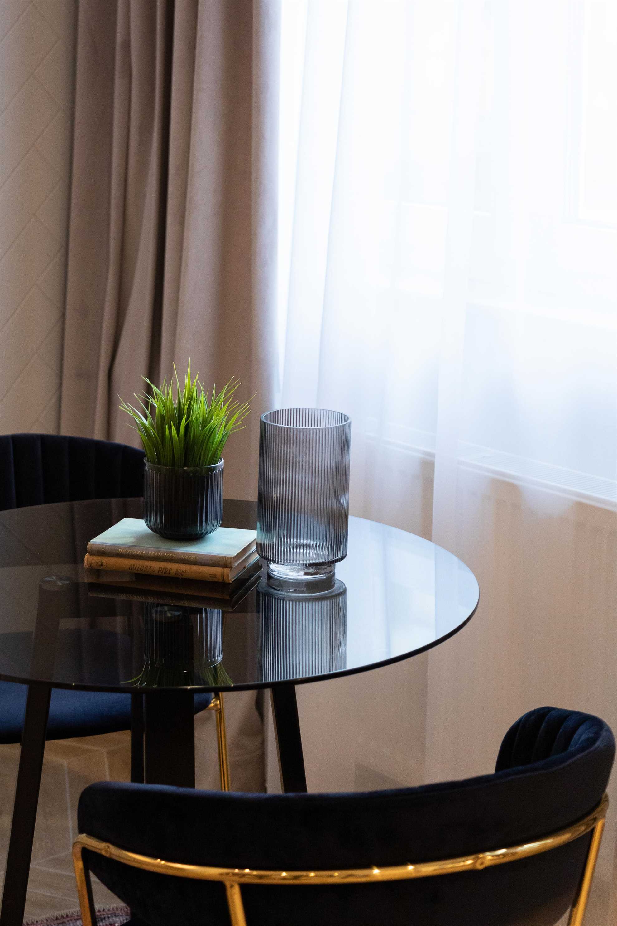 Apartment 9