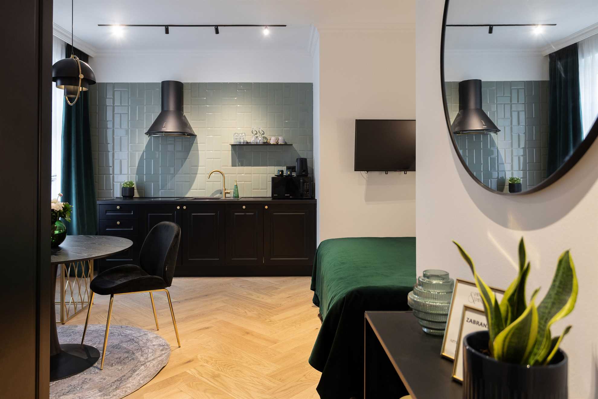 Apartment 8