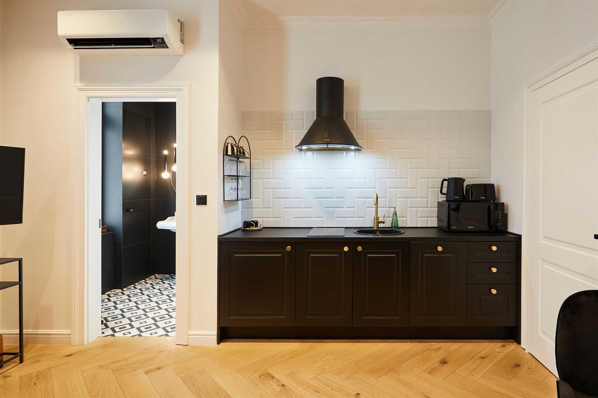 Apartment 5
