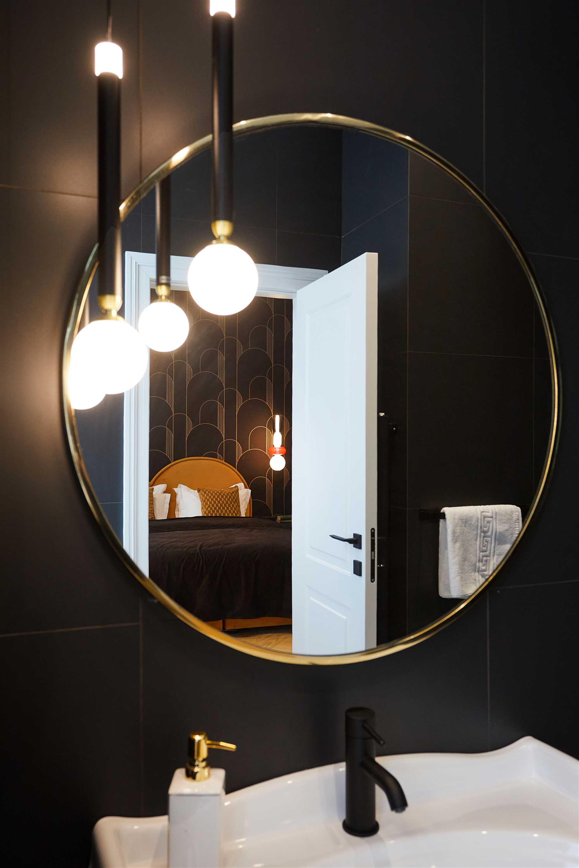 Apartment 5