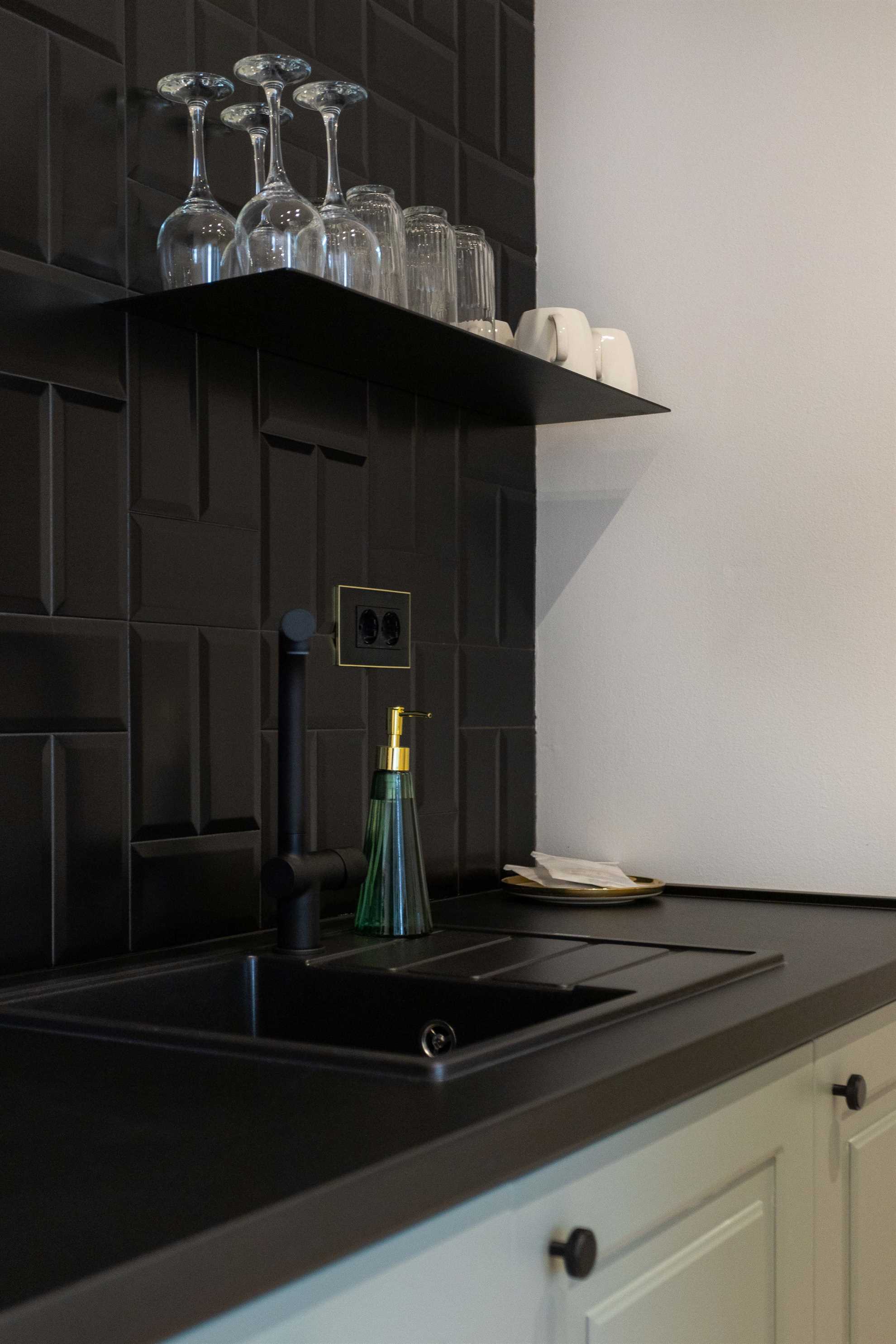 Apartment 6