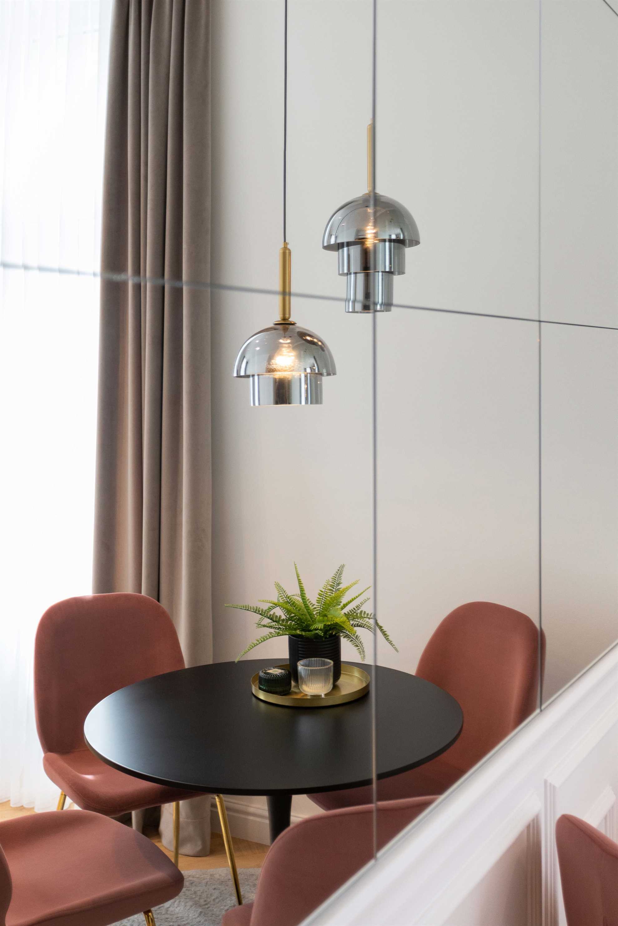 Apartment 6