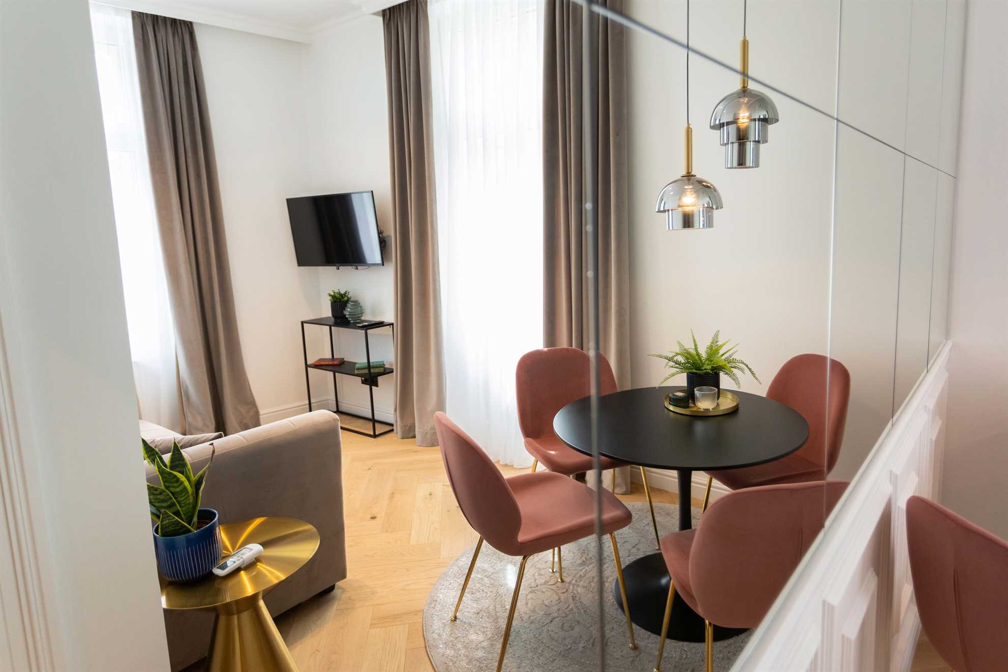Apartment 6
