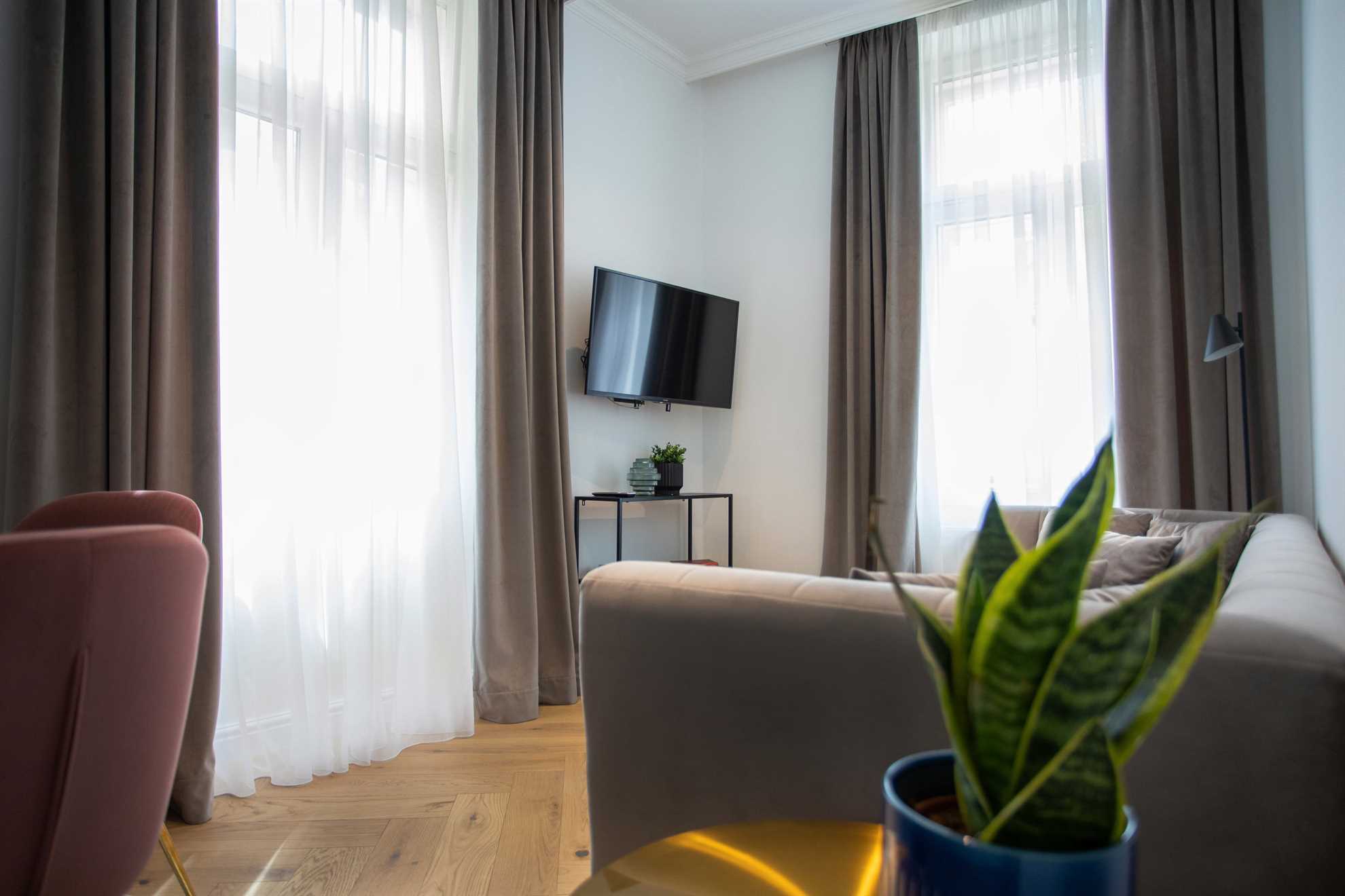 Apartment 6