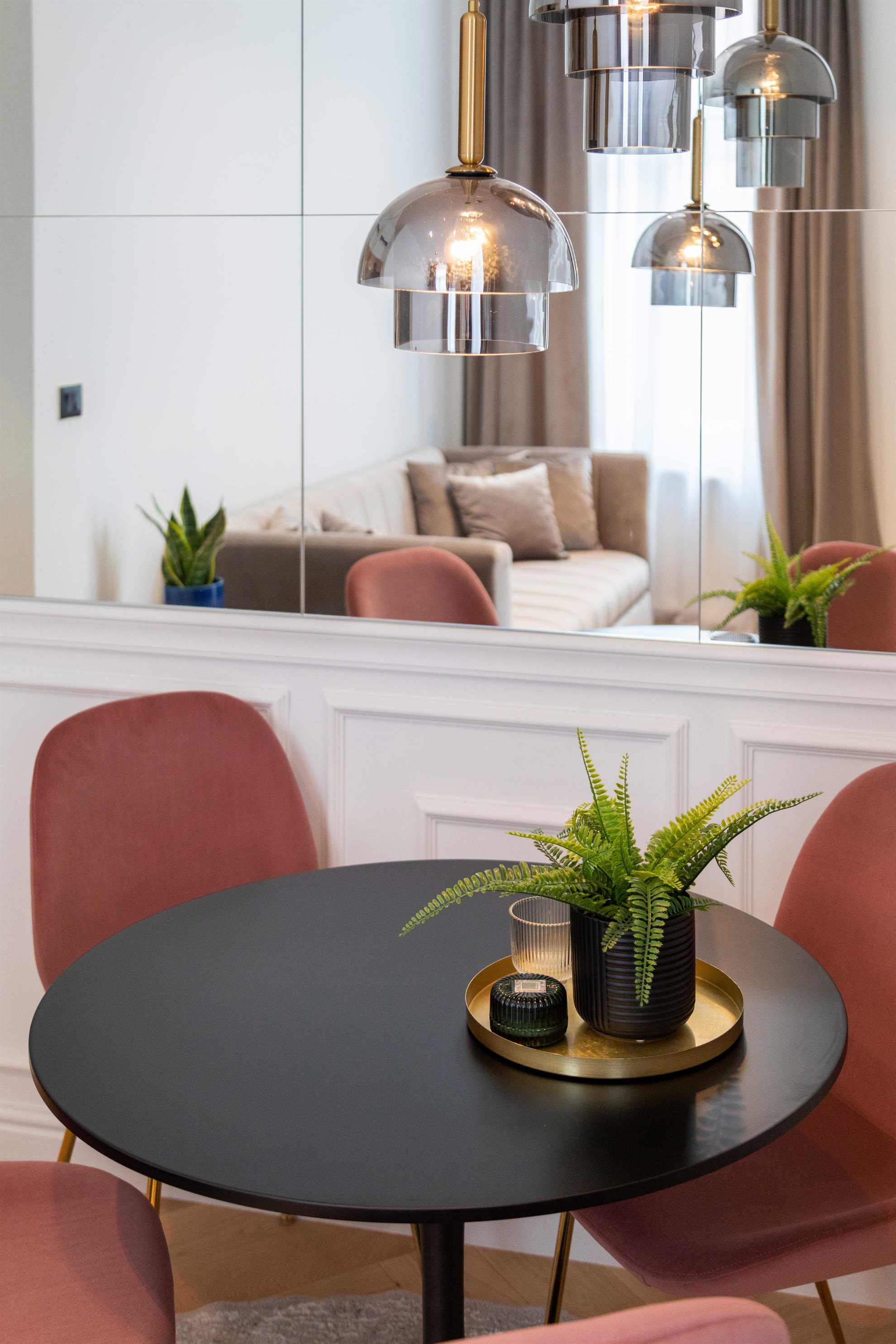 Apartment 6