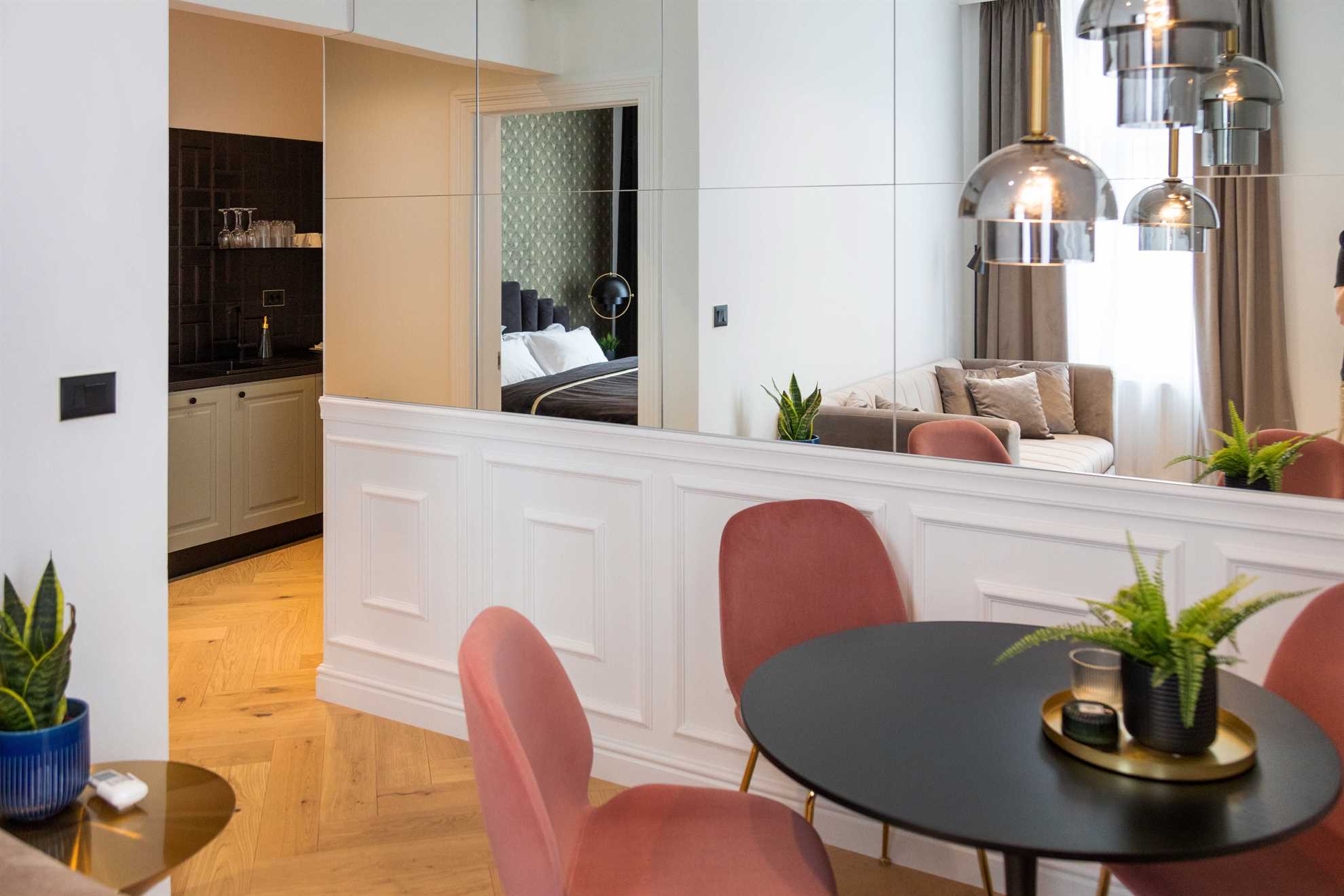 Apartment 6