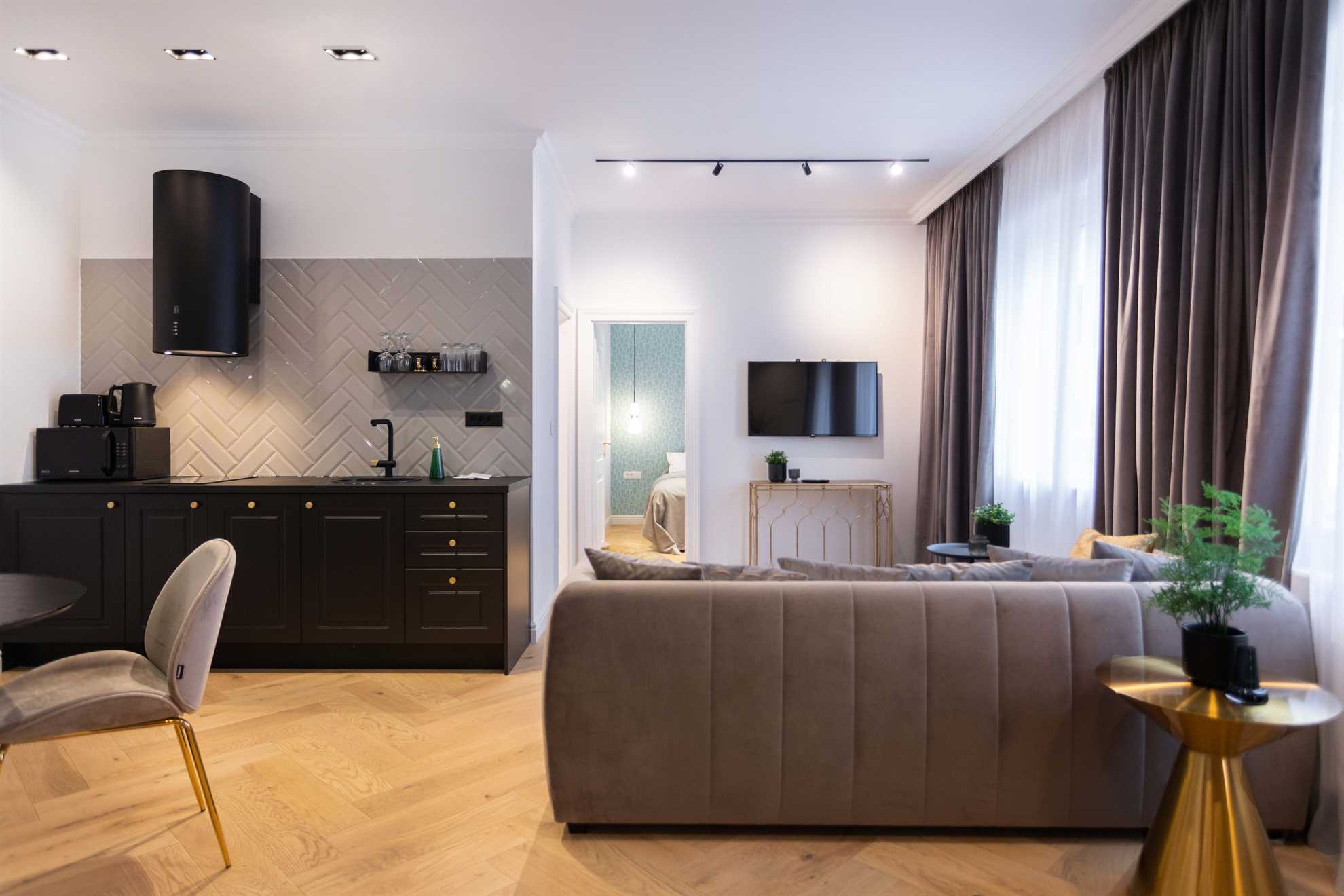Apartment 7