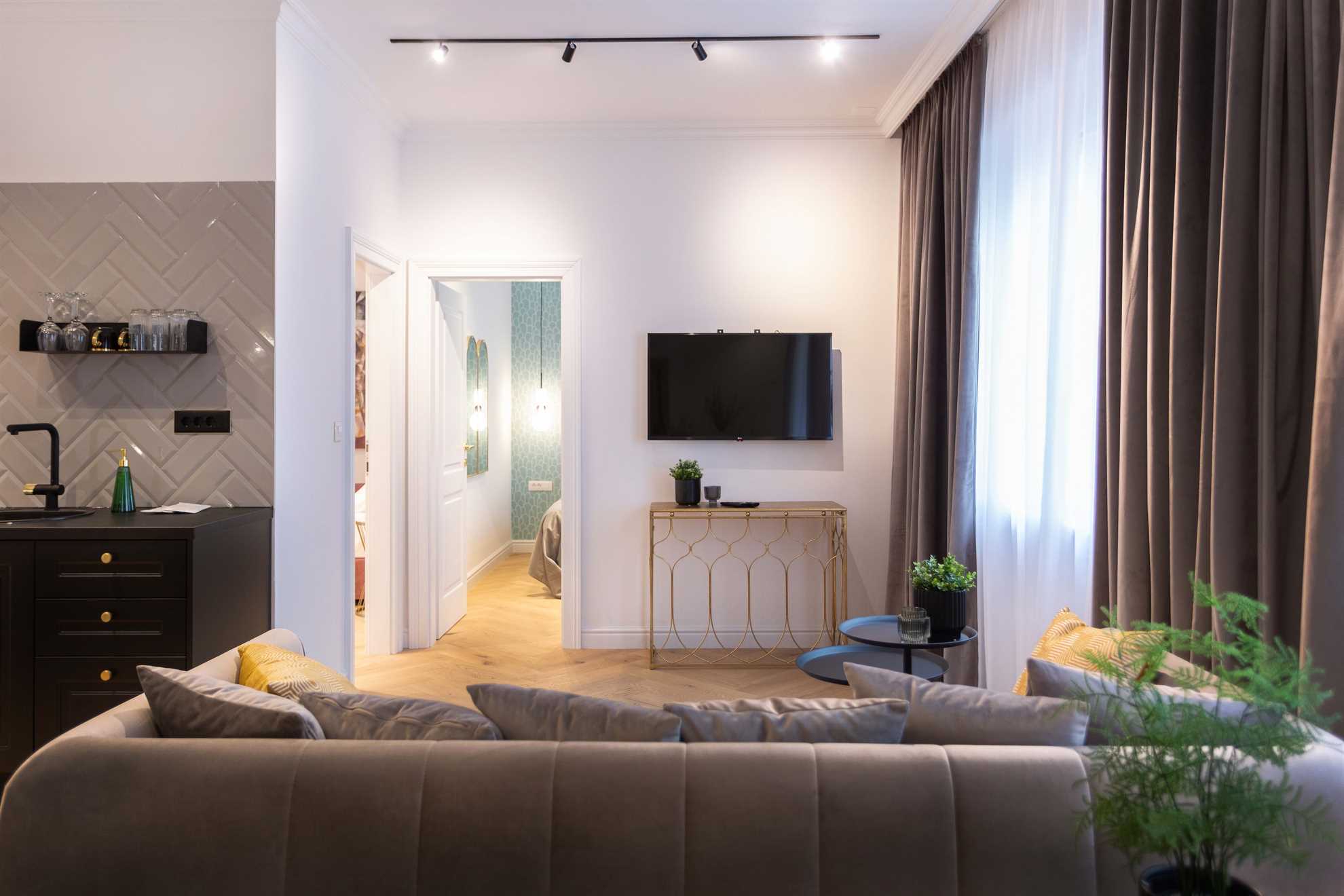 Apartment 7