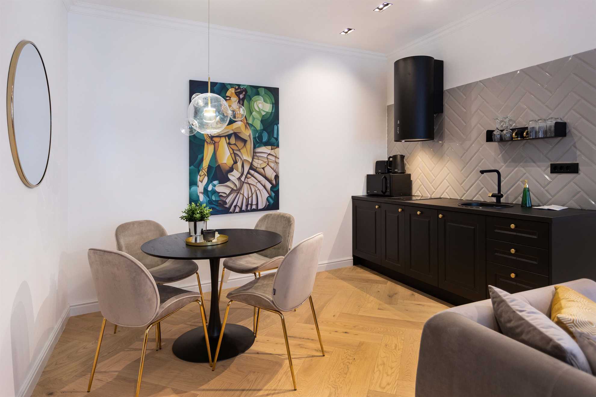 Apartment 7