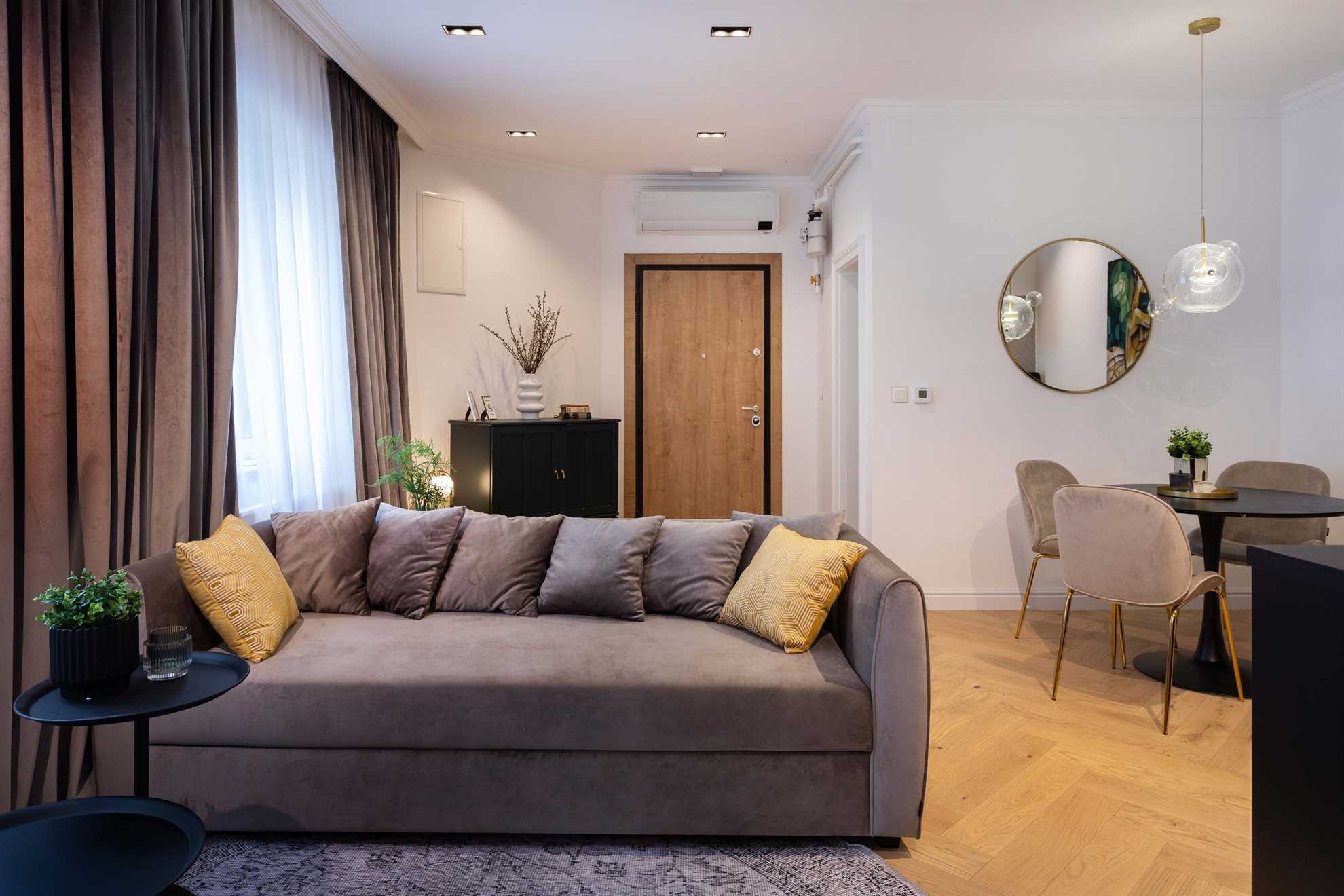 Apartment 7