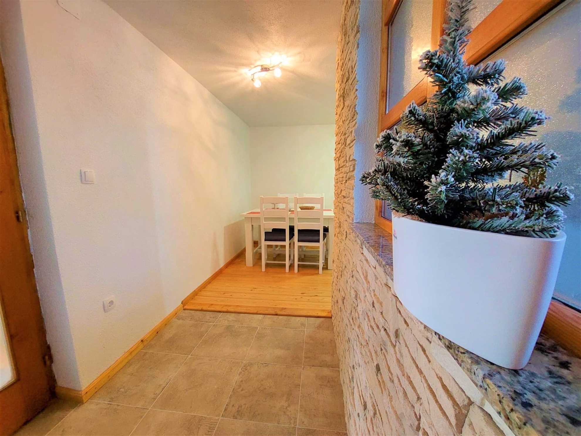 Prostrana, mirna kuća za odmor za malu obitelj!