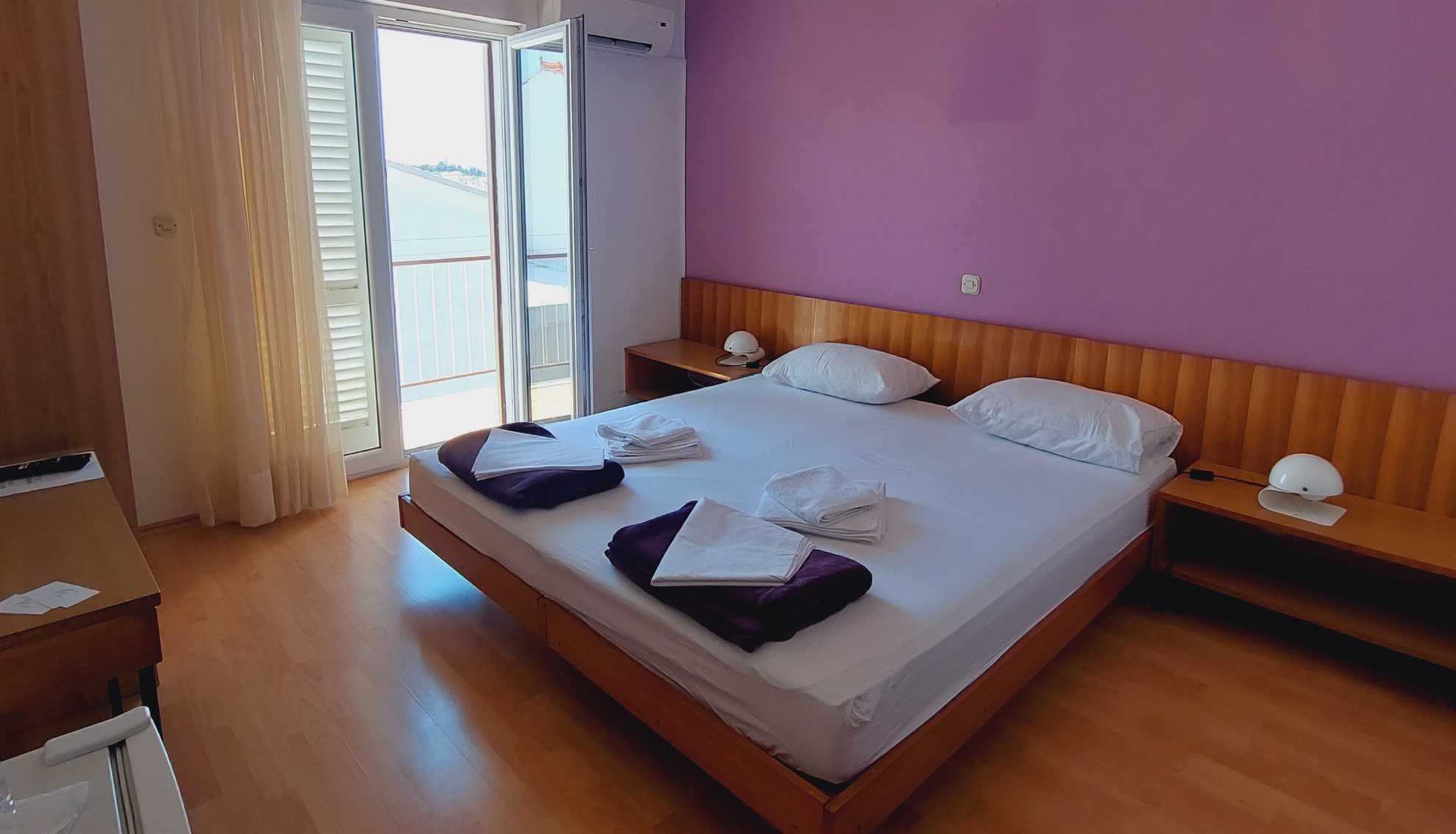 Room Josip no.2