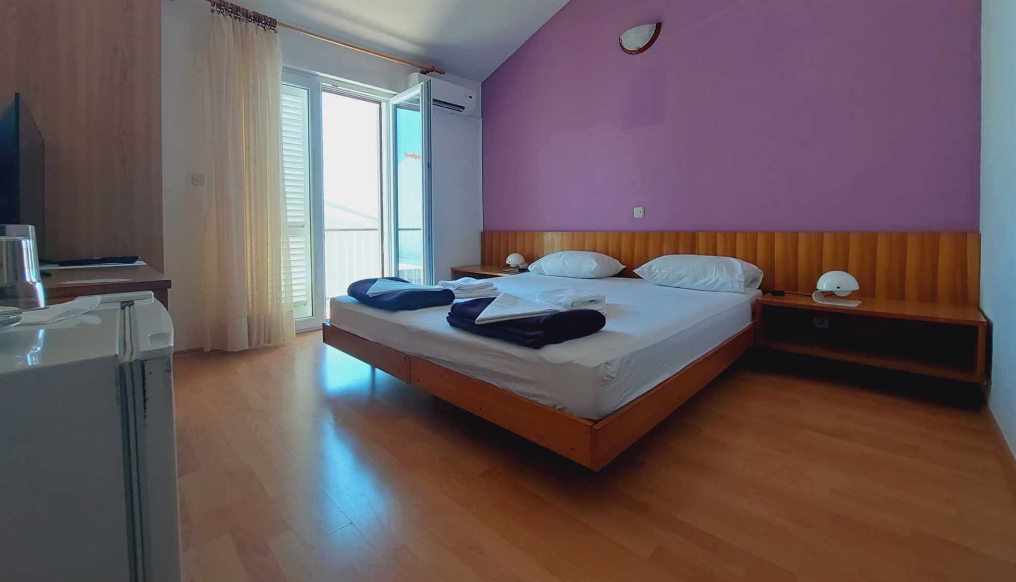 Room Josip no.2