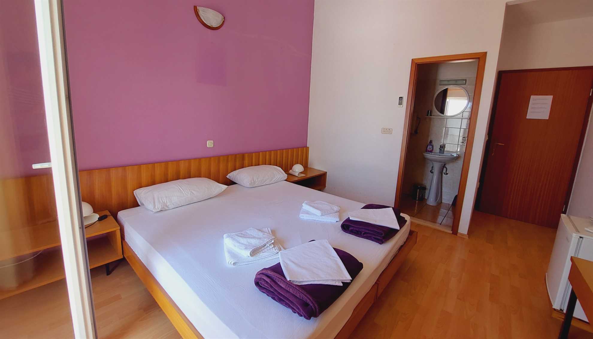 Room Josip no.2